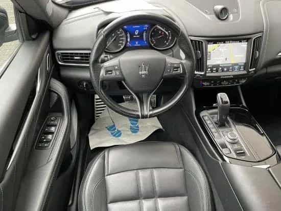 Maserati Levante 3,0 V6 SQ4  GranSport Alu21 Sound SiLü 10/2020-photo-3