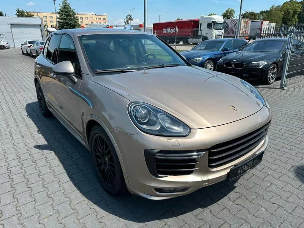 Porsche GTS Sonderlack PTS+Interior PEM TOP PREIS 1Hand 10/2015-photo-2