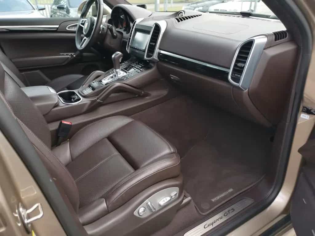 Porsche GTS Sonderlack PTS+Interior PEM TOP PREIS 1Hand 10/2015-photo-20