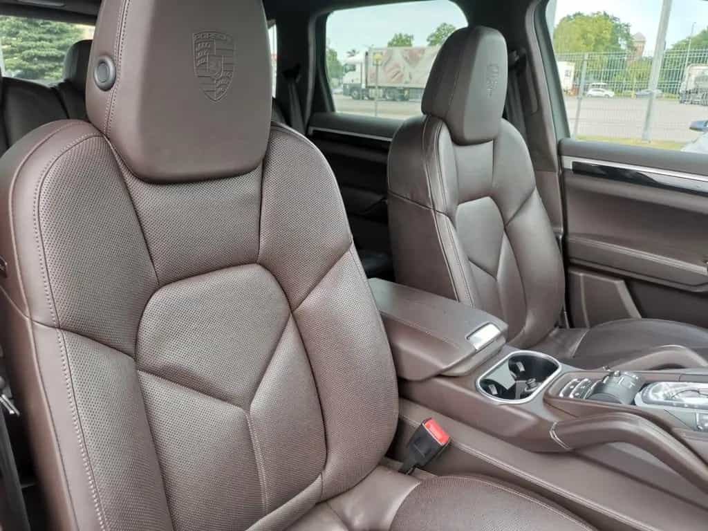 Porsche GTS Sonderlack PTS+Interior PEM TOP PREIS 1Hand 10/2015-photo-21