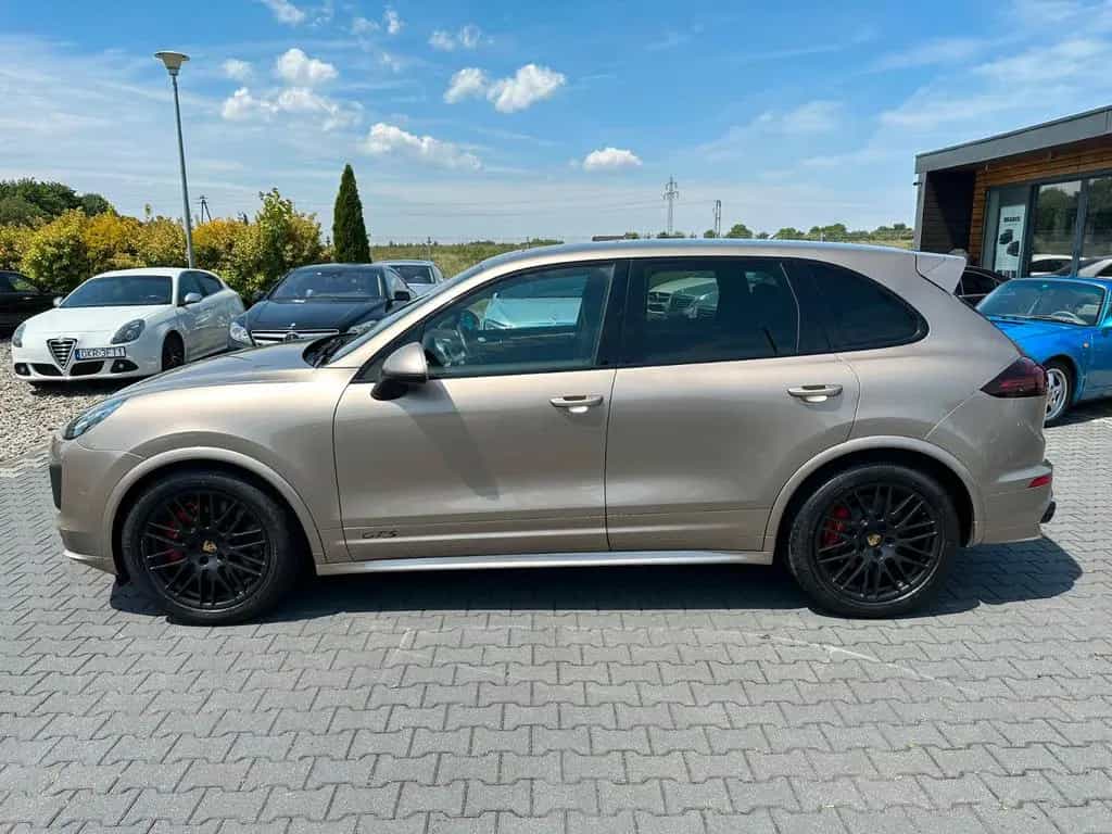 Porsche GTS Sonderlack PTS+Interior PEM TOP PREIS 1Hand 10/2015-photo-3