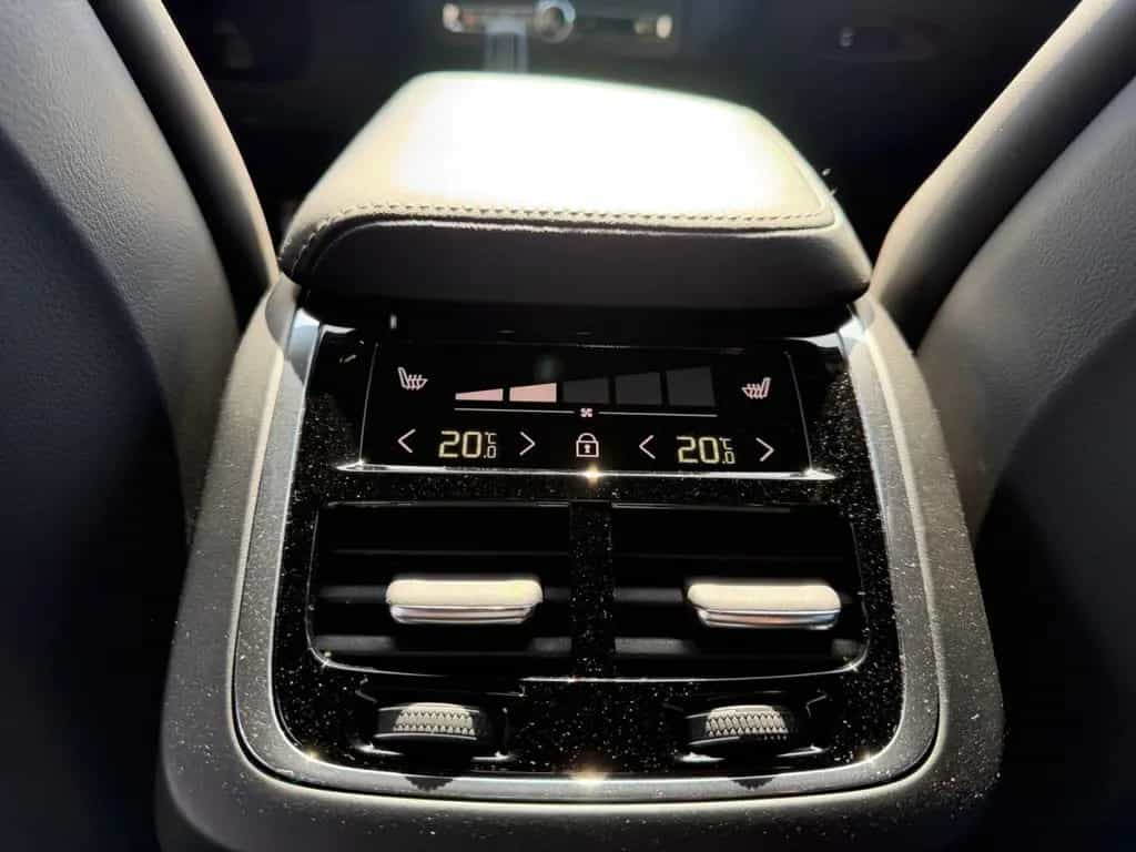 Volvo XC60 R-Design AWD B4 Diesel EU6d StandHZG Navi D 12/2020-photo-12
