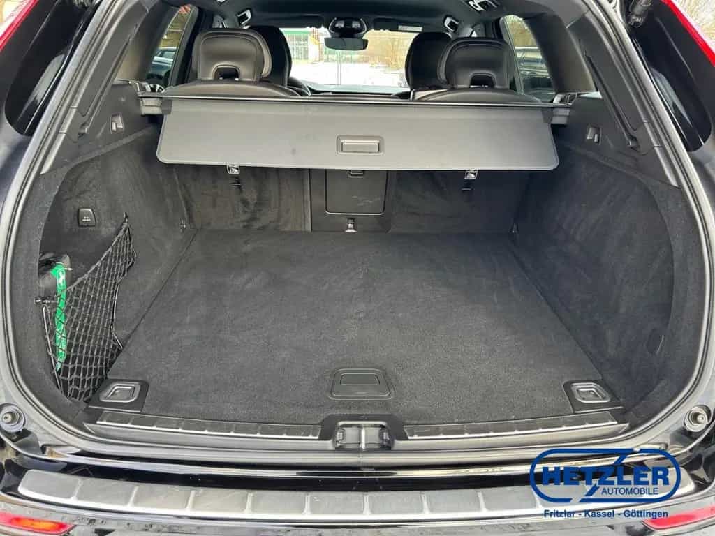 Volvo XC60 Plus Dark 2WD Leder Digitales Cockpit Memor 02/2023-photo-11