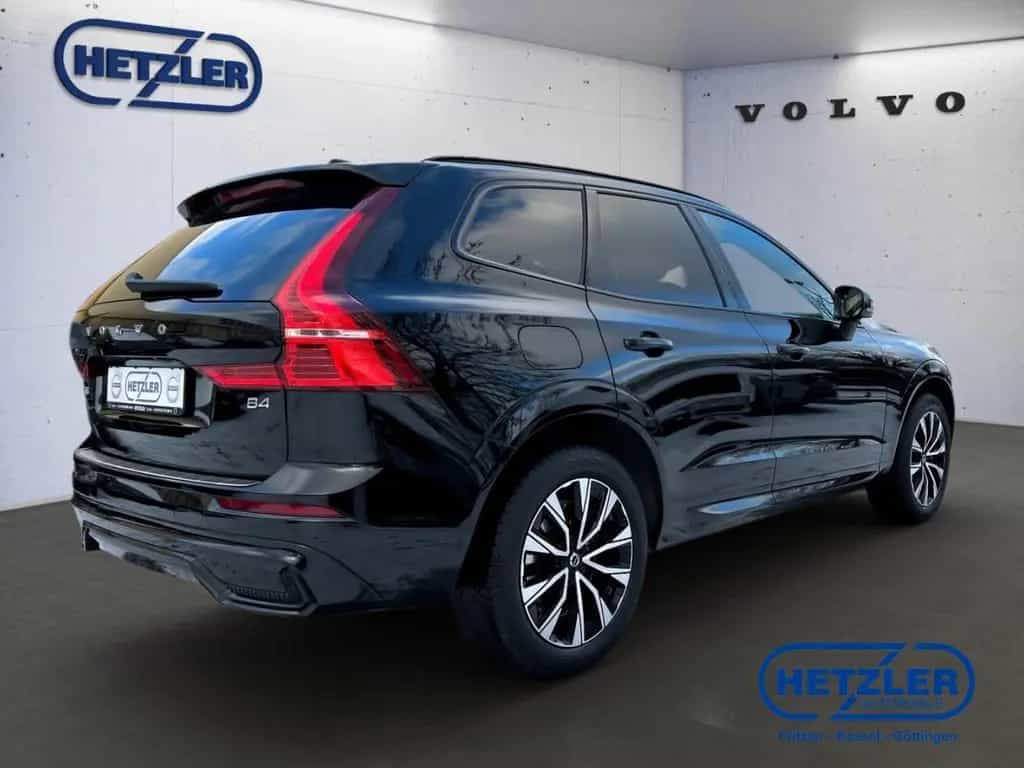 Volvo XC60 Plus Dark 2WD Leder Digitales Cockpit Memor 02/2023-photo-2