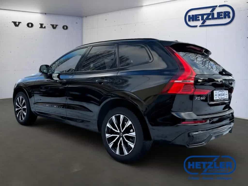 Volvo XC60 Plus Dark 2WD Leder Digitales Cockpit Memor 02/2023-photo-3