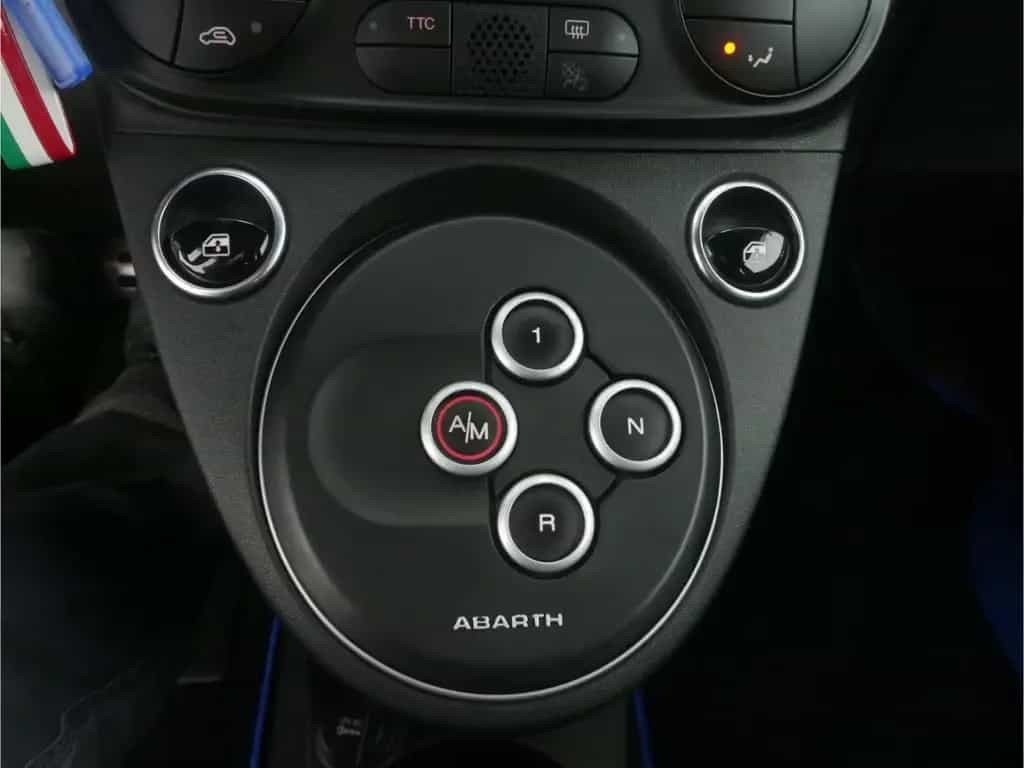 Abarth 595C 1.4 T-Jet 16V Yamaha 165 04/2021-photo-14