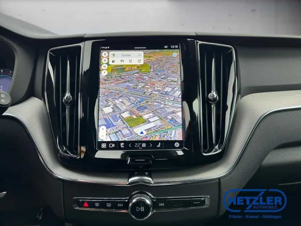 Volvo XC60 Plus Dark AWD B5 Benzin EU6d Leder Digitale 01/2025-photo-8