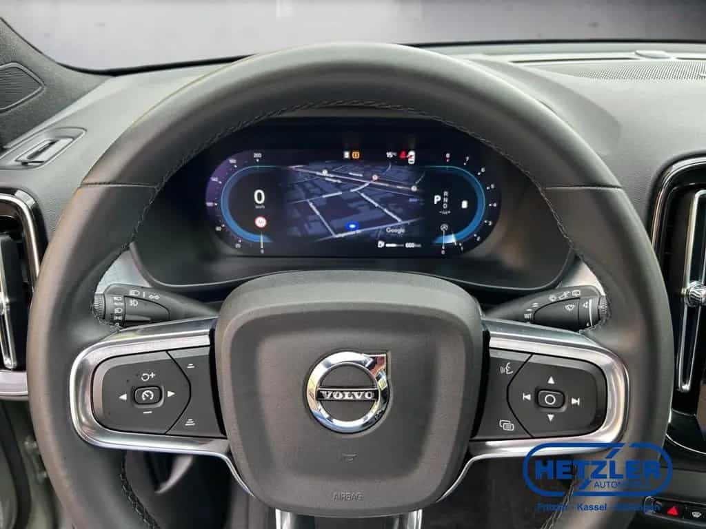 Volvo XC40 Plus Dark 2WD B4 EU6d Digitales Cockpit Mem 07/2024-photo-7