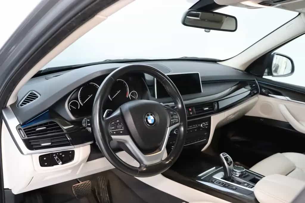 BMW X5 xDrive30d * HUD* Pano * Memory * RFK * 04/2016-photo-10