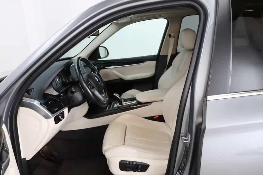 BMW X5 xDrive30d * HUD* Pano * Memory * RFK * 04/2016-photo-15