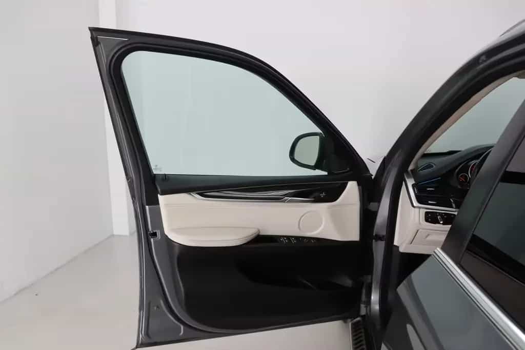 BMW X5 xDrive30d * HUD* Pano * Memory * RFK * 04/2016-photo-19