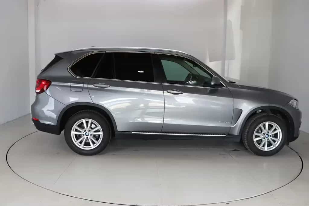 BMW X5 xDrive30d * HUD* Pano * Memory * RFK * 04/2016-photo-3