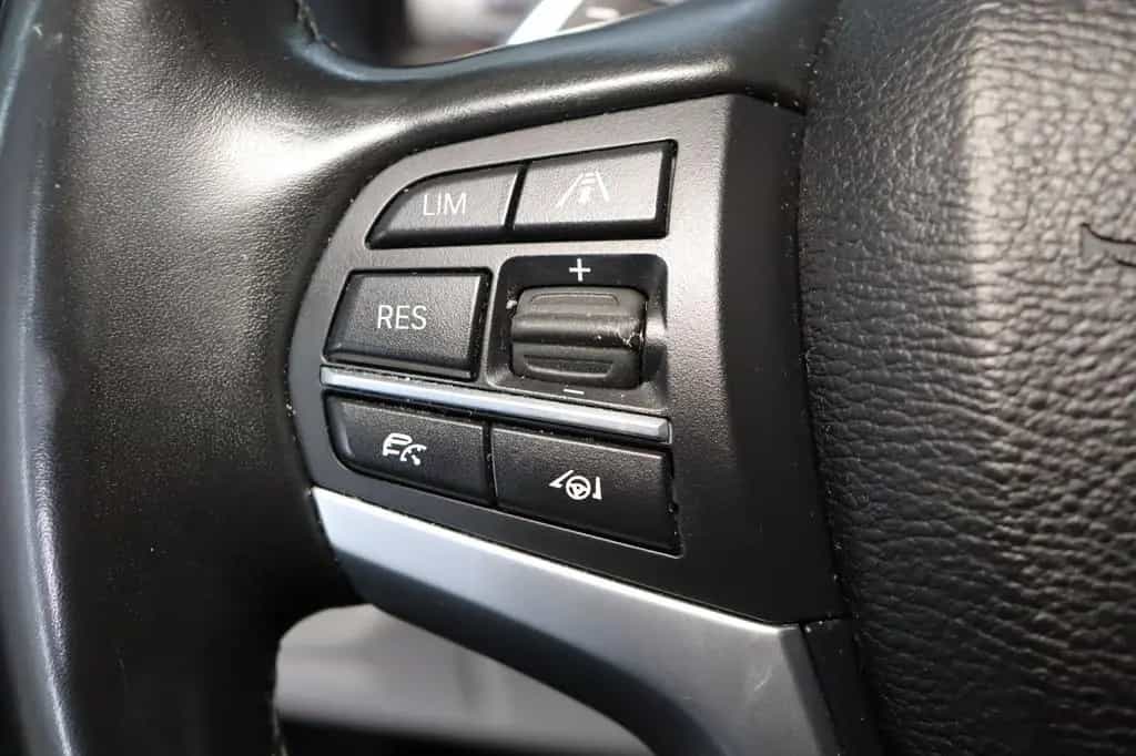 BMW X5 xDrive30d * HUD* Pano * Memory * RFK * 04/2016-photo-37