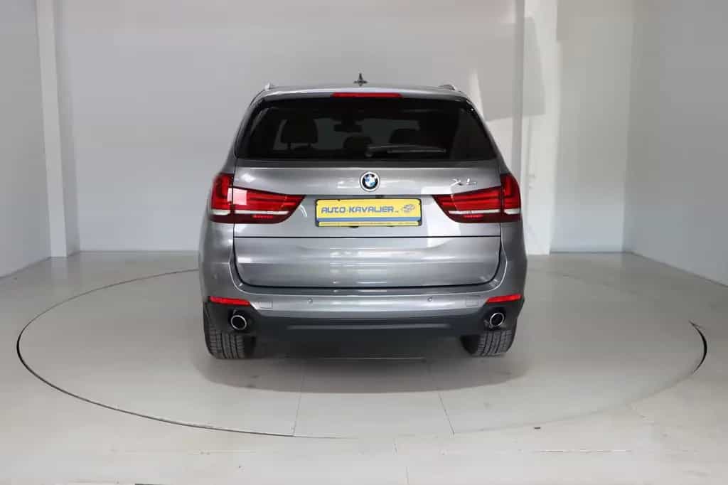 BMW X5 xDrive30d * HUD* Pano * Memory * RFK * 04/2016-photo-5
