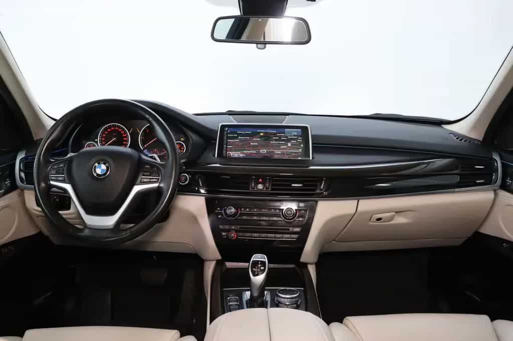 BMW X5 xDrive30d * HUD* Pano * Memory * RFK * 04/2016-photo-8