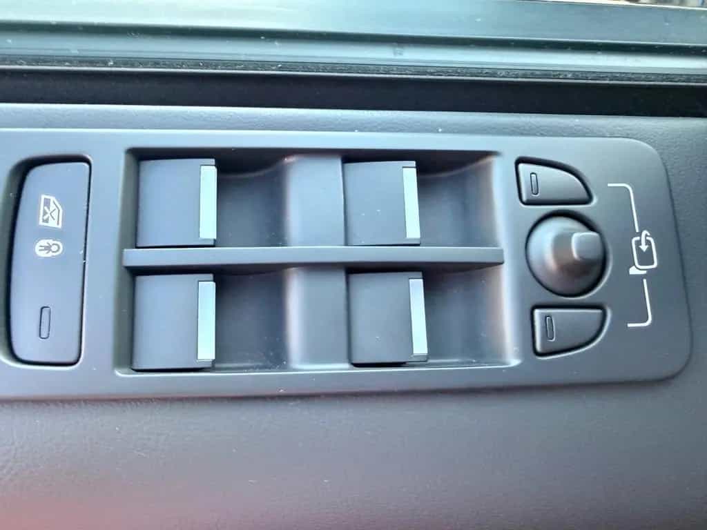 Land Rover Discovery Sport P250 R DYNAMIC HSE HEAD-UP AHK 09/2023-photo-22
