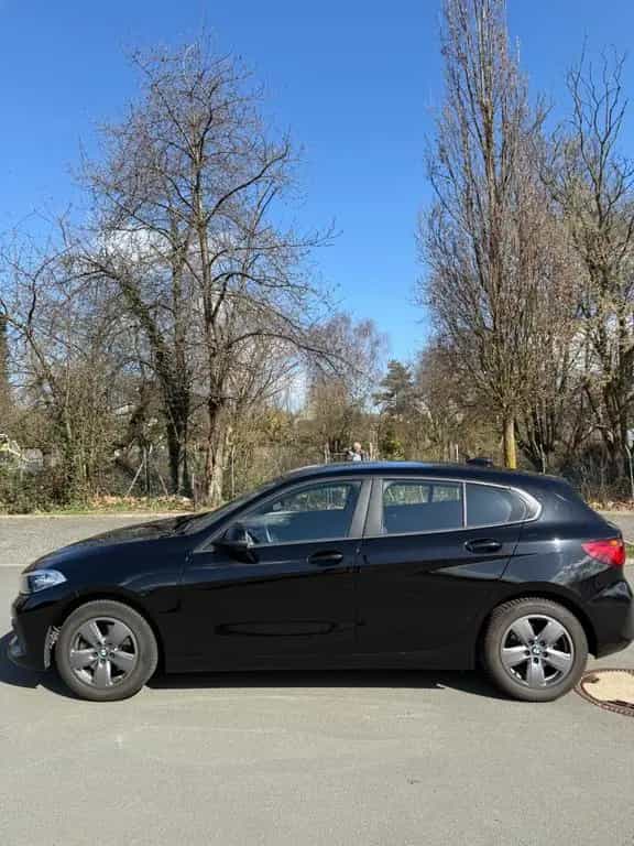 BMW 1 Series 118i -  LED | Navi | SZH | Tempomat 12/2019-photo-1