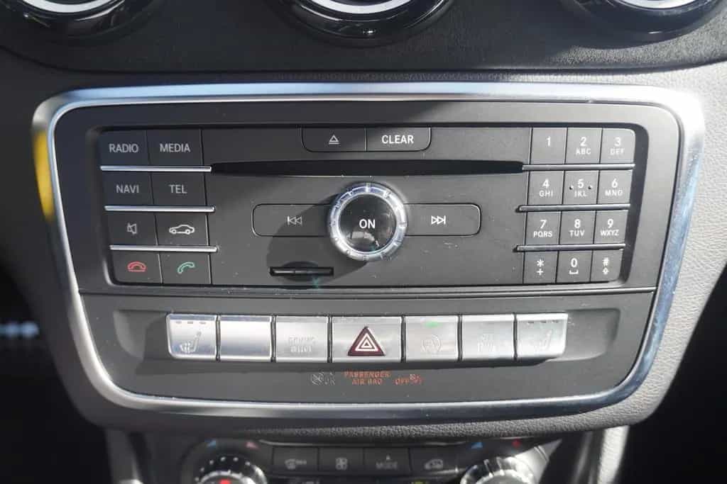 Mercedes-Benz CLA 220 SB AMG Line 4Matic LED Navi Totwinkel 07/2017-photo-15