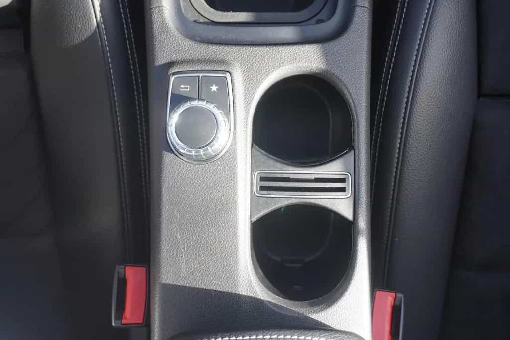 Mercedes-Benz CLA 220 SB AMG Line 4Matic LED Navi Totwinkel 07/2017-photo-19