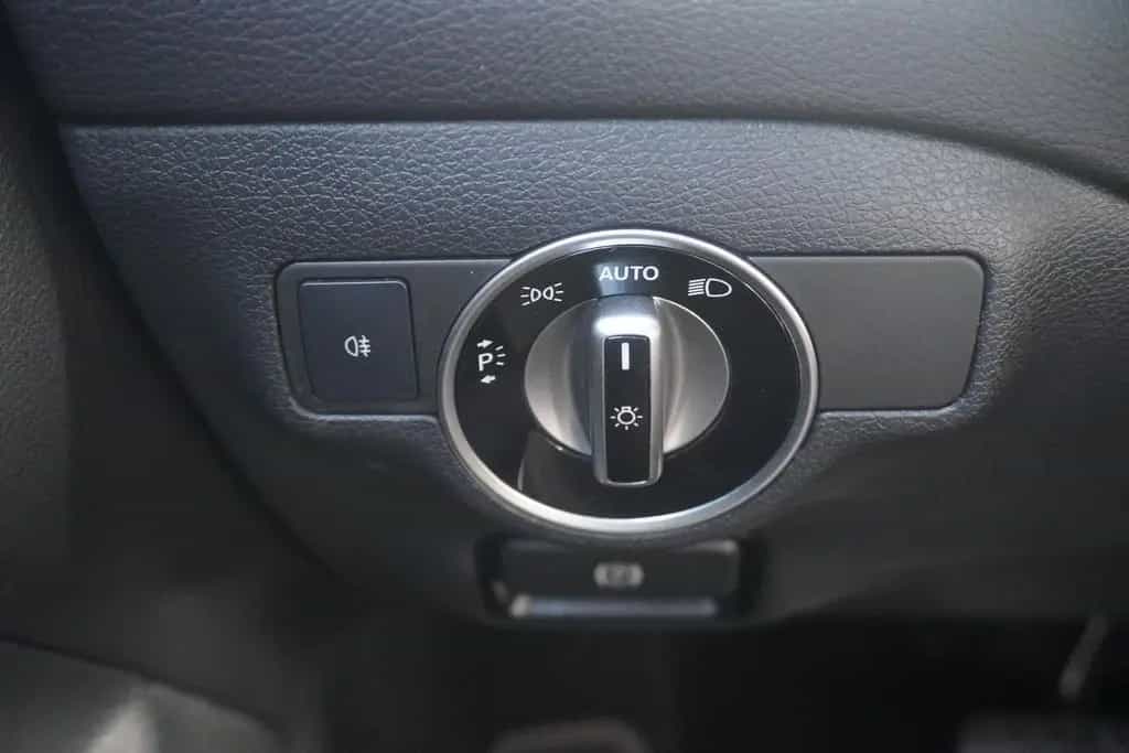 Mercedes-Benz CLA 220 SB AMG Line 4Matic LED Navi Totwinkel 07/2017-photo-21