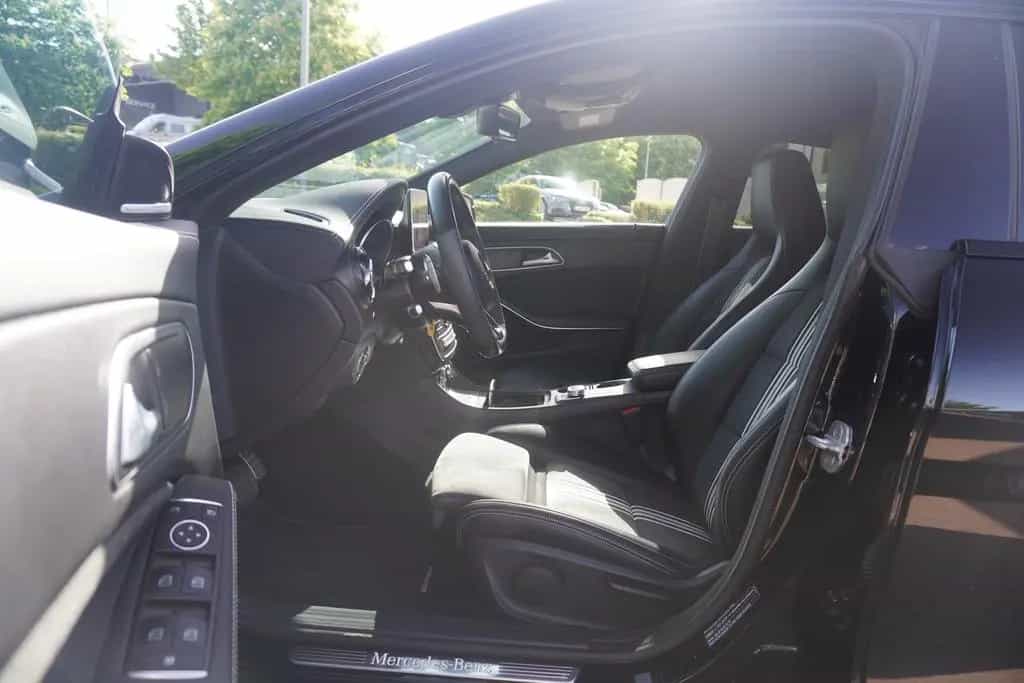 Mercedes-Benz CLA 220 SB AMG Line 4Matic LED Navi Totwinkel 07/2017-photo-30