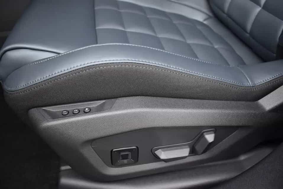 Citroën C5 Aircross Hybrid 145 Doppelkupplung 6-Gang MAX 01/2026-photo-12