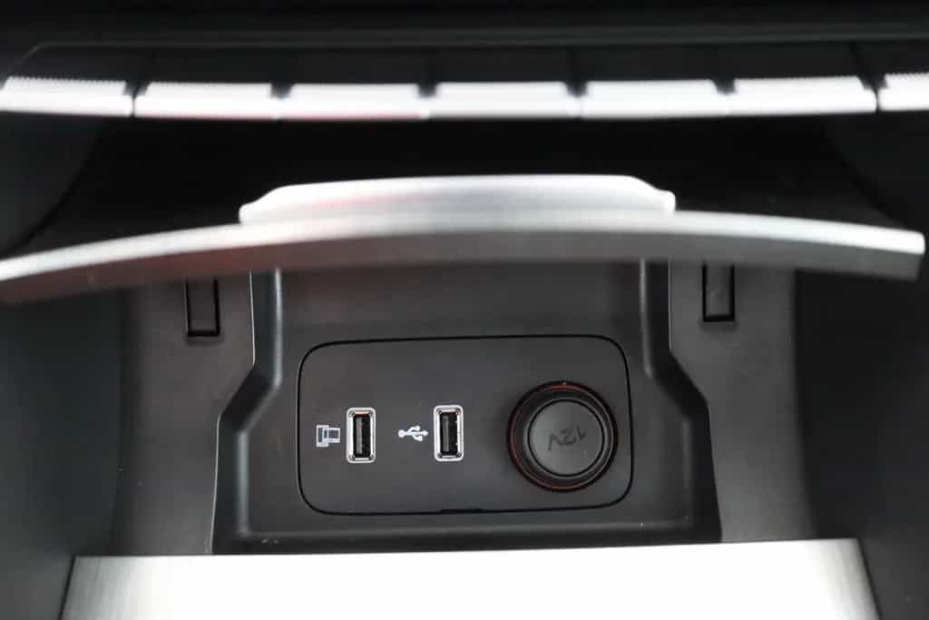 MG HS 1.5 T-GDI Luxury LED Pano Navi 360° 02/2024-photo-12