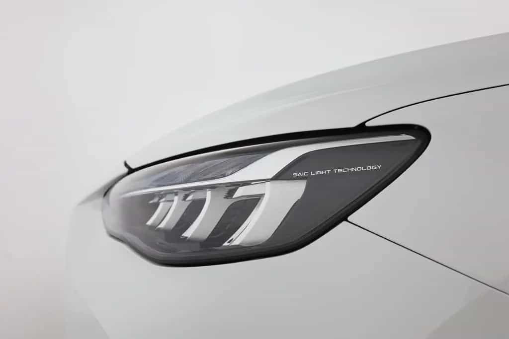 MG HS 1.5 T-GDI Luxury LED Pano Navi 360° 02/2024-photo-29