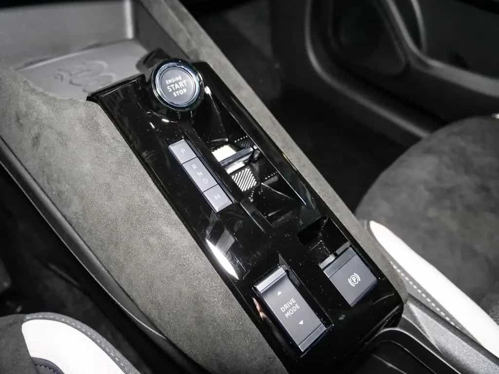 Alfa Romeo Junior Ibrida 1.2 VGT 107KW SPORT SPECIALE 03/2026-photo-15