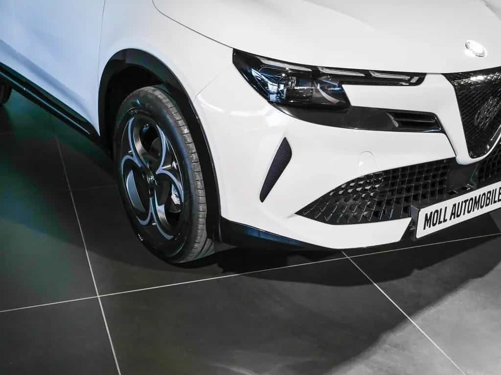 Alfa Romeo Junior Ibrida 1.2 VGT 107KW SPORT SPECIALE 03/2026-photo-2