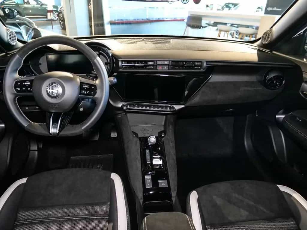 Alfa Romeo Junior Ibrida 1.2 VGT 107KW SPORT SPECIALE 03/2026-photo-8