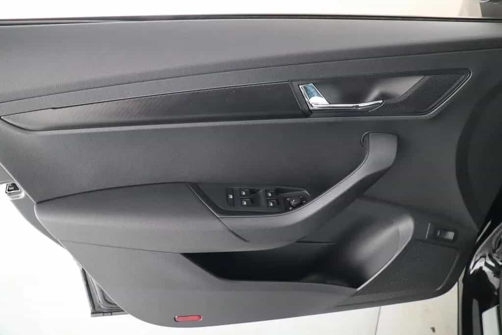 Skoda Karoq SPORTLINE 190PS DSG 4X4 -FRONTSCHEIBENHZG- 01/2023-photo-24