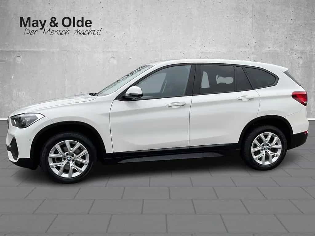 BMW X1 sDrive18d Aut Navi LED DAB SHZ PDC Klimaaut 01/2021-photo-1