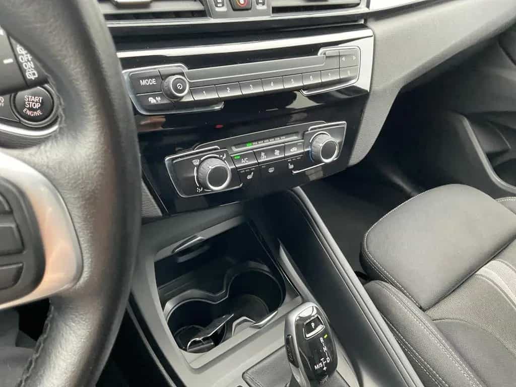 BMW X1 sDrive18d Aut Navi LED DAB SHZ PDC Klimaaut 01/2021-photo-11