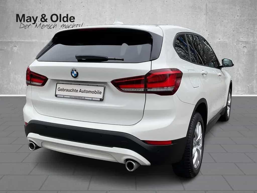 BMW X1 sDrive18d Aut Navi LED DAB SHZ PDC Klimaaut 01/2021-photo-2