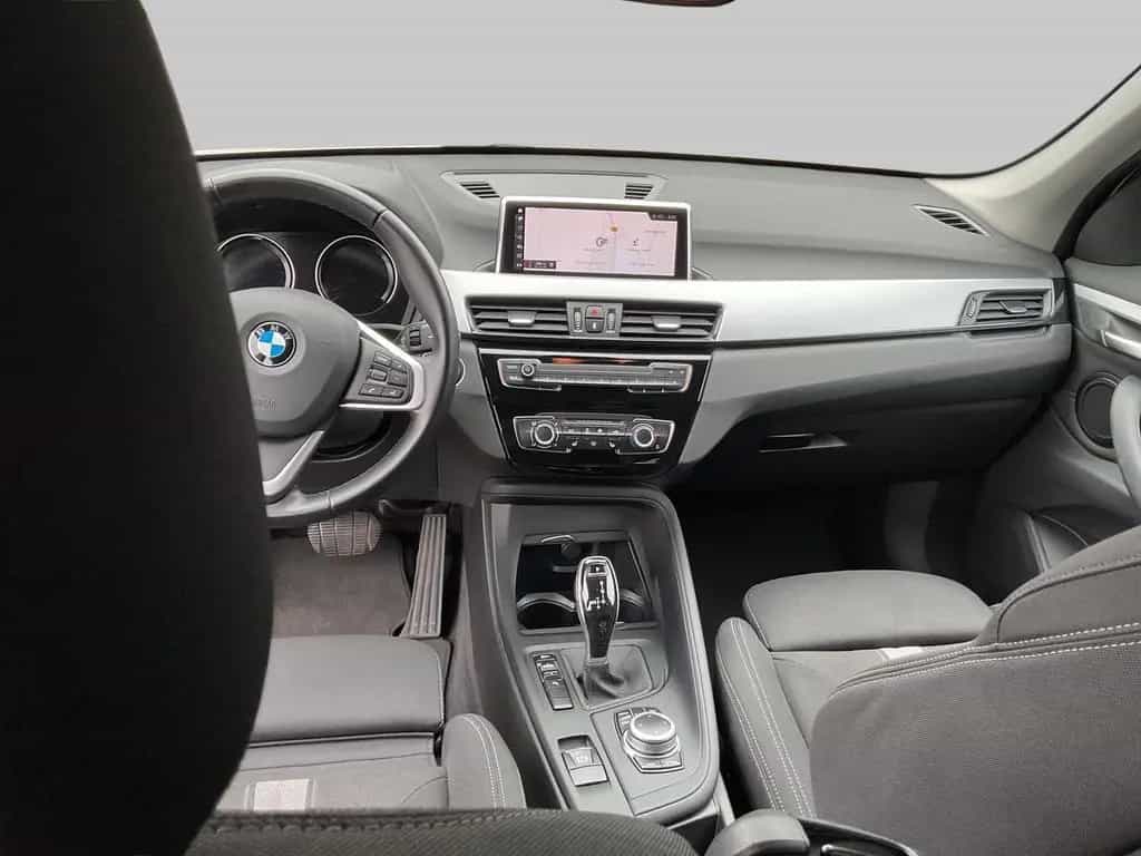 BMW X1 sDrive18d Aut Navi LED DAB SHZ PDC Klimaaut 01/2021-photo-6