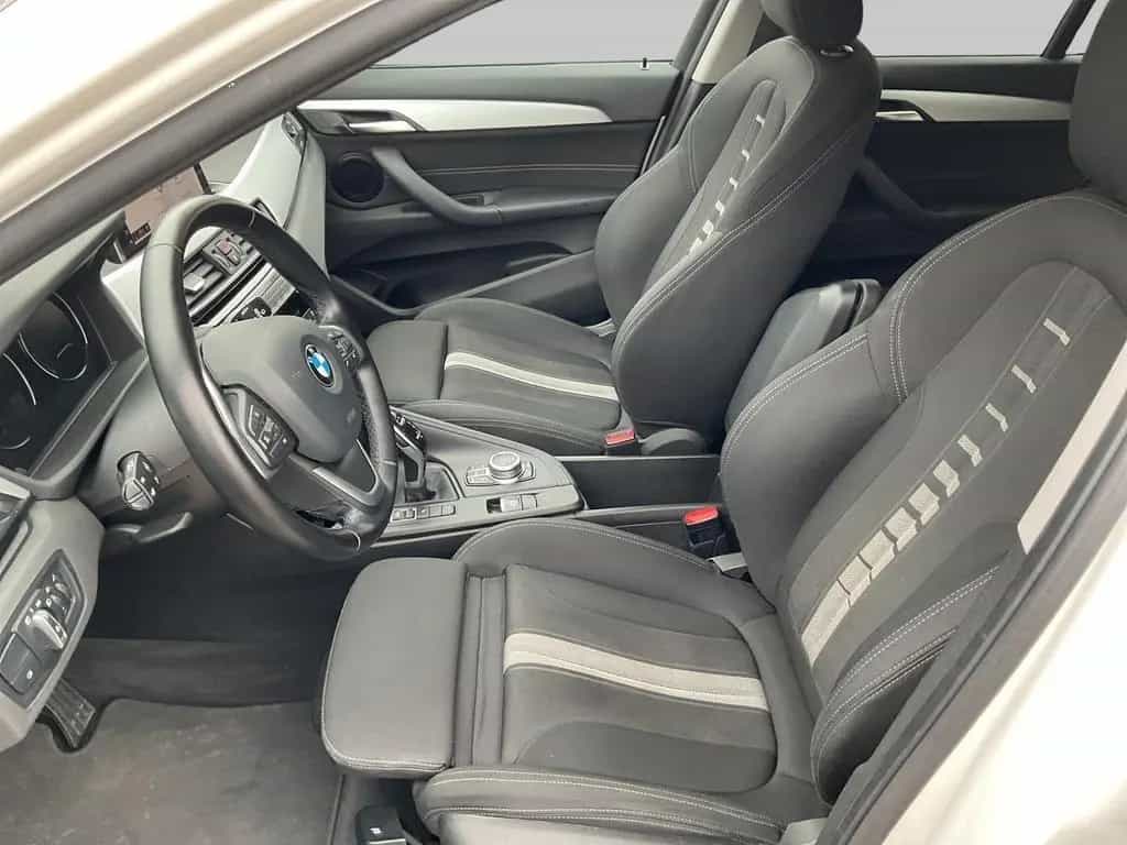 BMW X1 sDrive18d Aut Navi LED DAB SHZ PDC Klimaaut 01/2021-photo-8