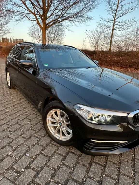 BMW 5 Series BMW 520d Touring 8f Bereifung EZ 07/20... 07/2019-photo-2