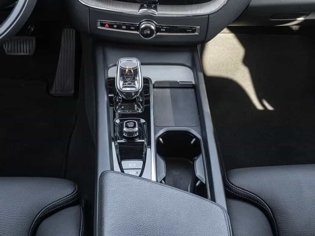 Volvo XC60 B4 2WD Inscription 2WD LED Kamera 05/2022-photo-13
