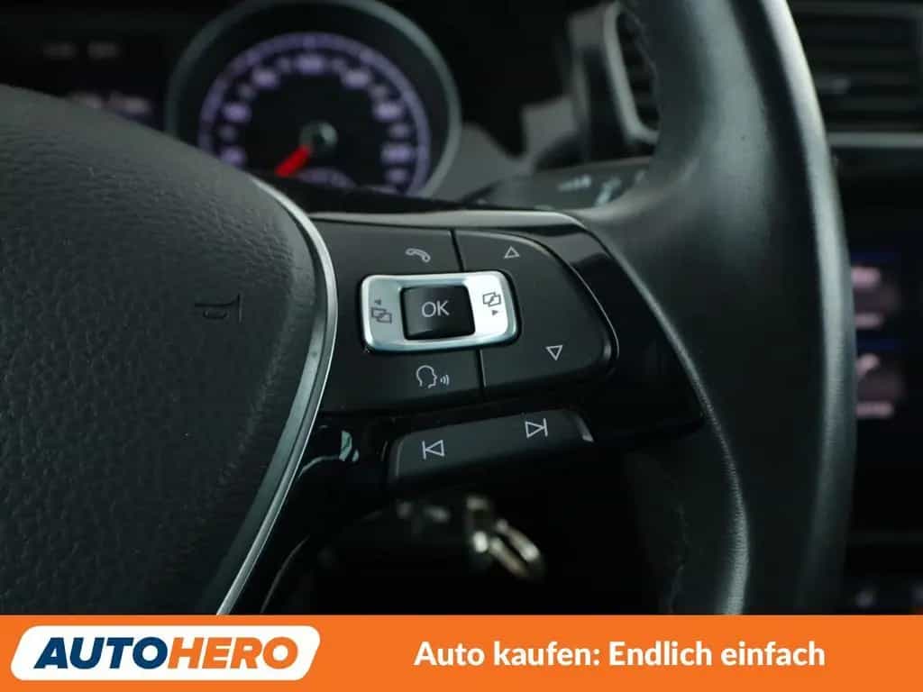 Volkswagen Golf VII 1.4 TSI Highline BM*NAVI*LED*ACC* 07/2017-photo-28