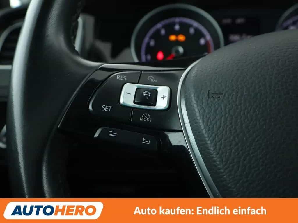 Volkswagen Golf VII 1.4 TSI Highline BM*NAVI*LED*ACC* 07/2017-photo-29