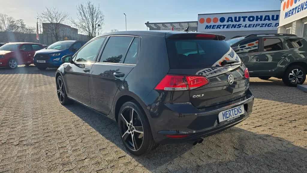 Volkswagen Golf VII ALLSTAR Navi SHZ PDC BT USB Tempomat 03/2017-photo-1