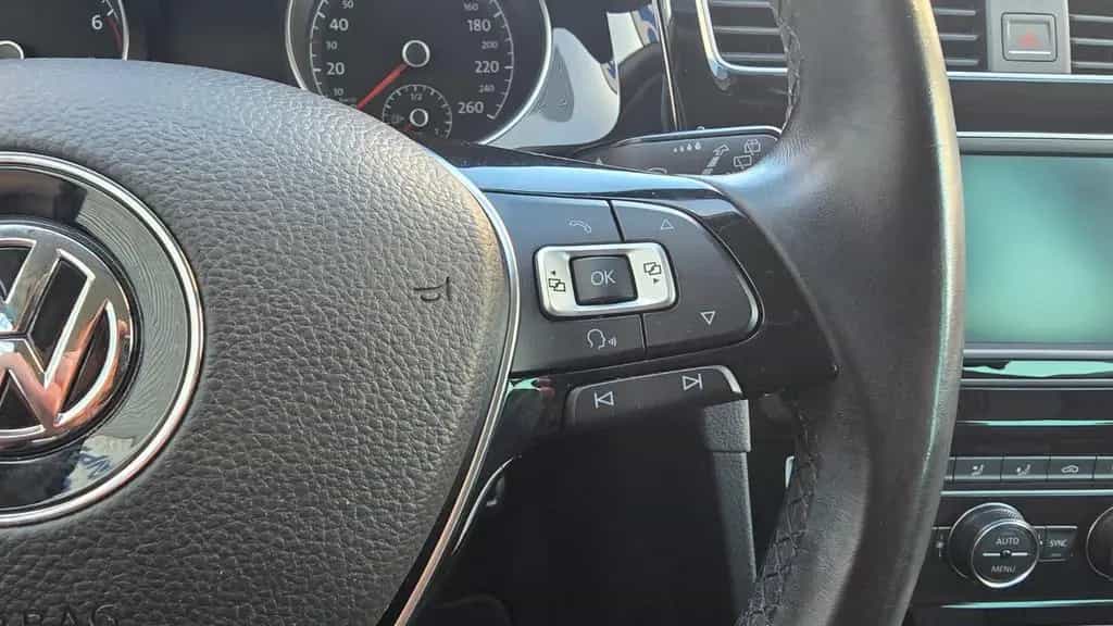Volkswagen Golf VII ALLSTAR Navi SHZ PDC BT USB Tempomat 03/2017-photo-16