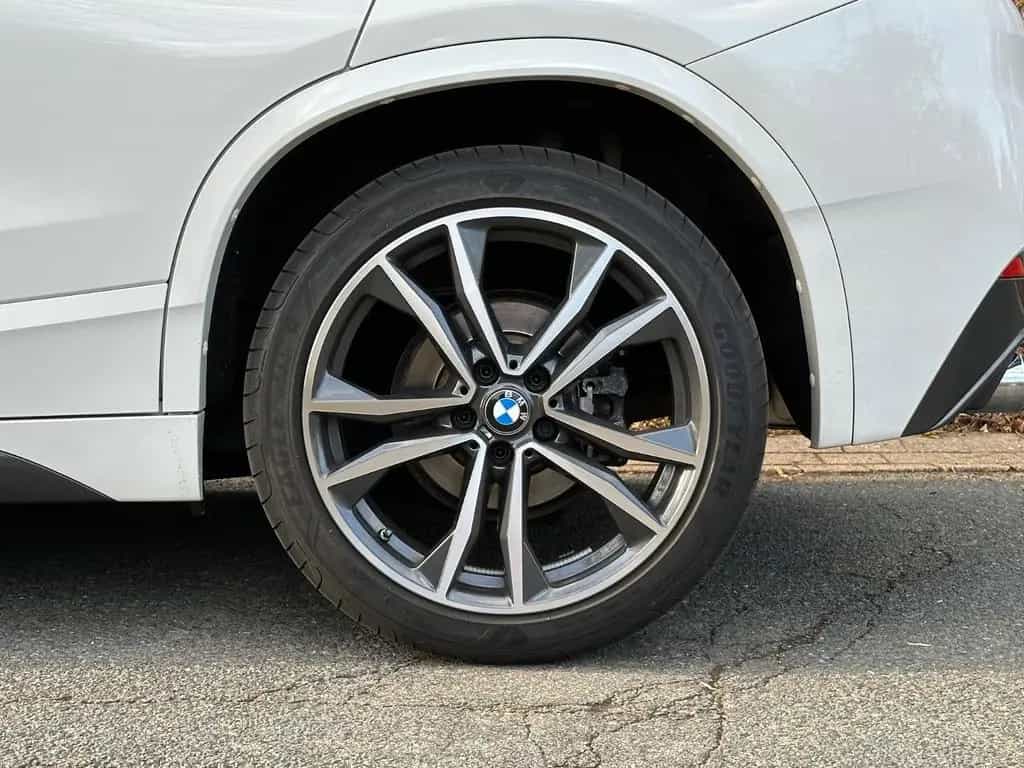 BMW X2 sDrive 18d Aut *M Sport*PANO*Garantie*19Zoll* 03/2022-photo-33