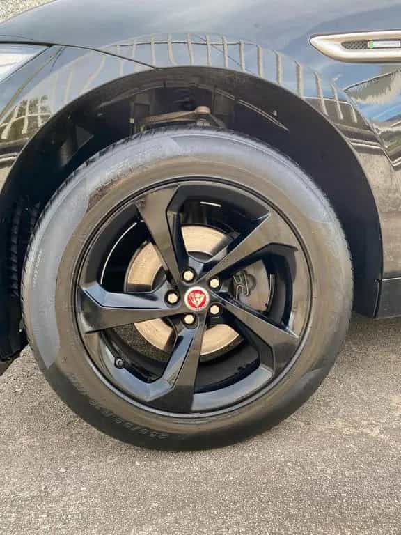 Jaguar F-Pace 2.0 D 240 CV AWD aut. R-Sport 03/2018-photo-3