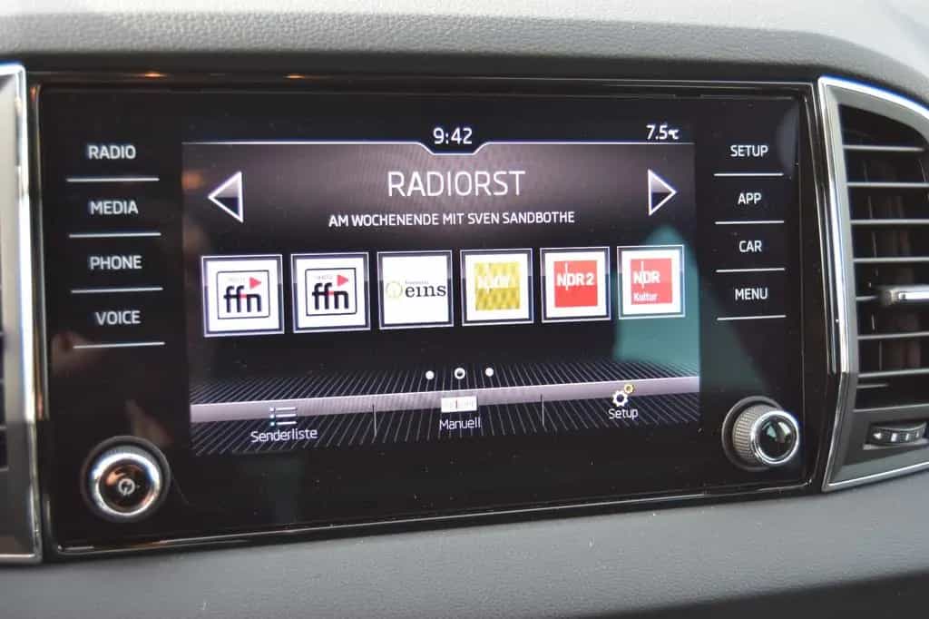 Skoda Karoq Ambition 1,0 TSI LED/Klimaa./AHK/Varioflex 04/2019-photo-12