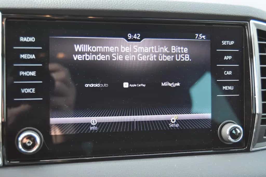 Skoda Karoq Ambition 1,0 TSI LED/Klimaa./AHK/Varioflex 04/2019-photo-14
