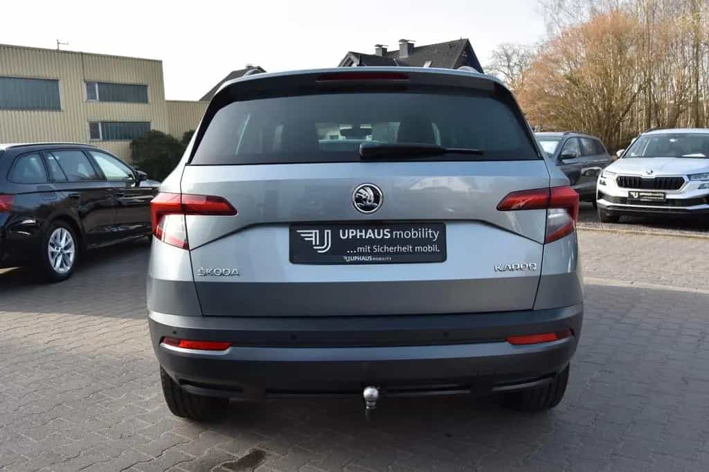 Skoda Karoq Ambition 1,0 TSI LED/Klimaa./AHK/Varioflex 04/2019-photo-4