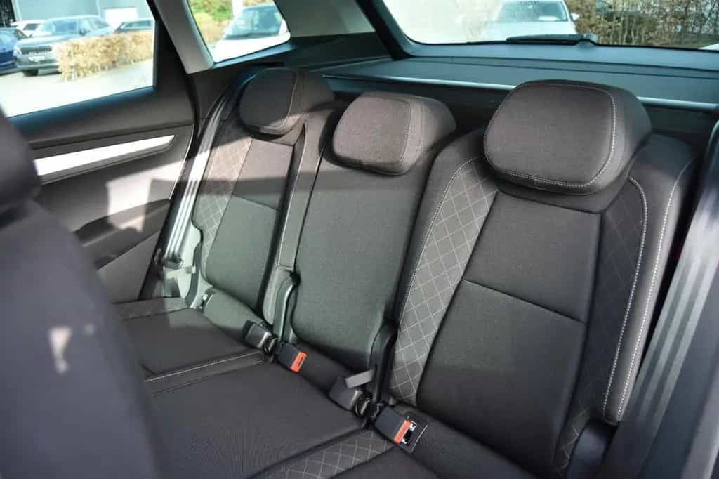 Skoda Karoq Ambition 1,0 TSI LED/Klimaa./AHK/Varioflex 04/2019-photo-7