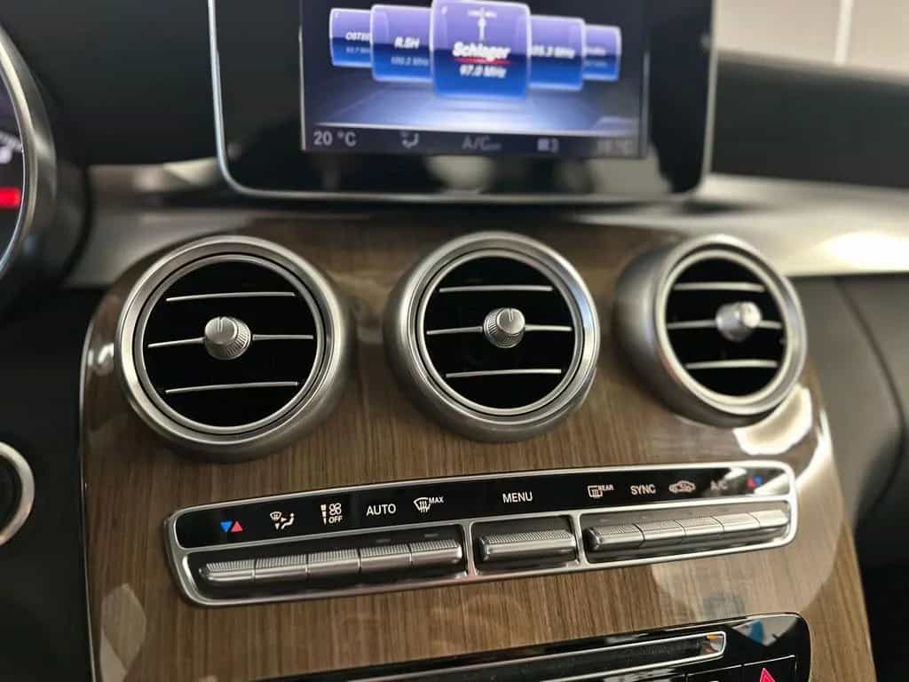Mercedes-Benz C-Class 200 CGI Exclusive *LED*AHK*TEMP*NAVI* 05/2017-photo-18